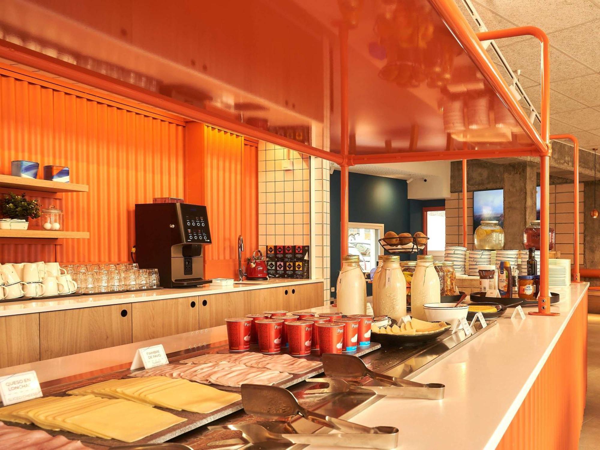 Ibis Budget Vitoria Gasteiz Екстериор снимка